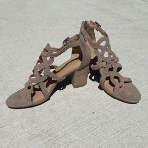 Report Paula Taupe Block Heels